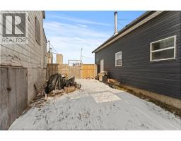 11681 County Rd 34, Tecumseh, ON N0R1K0 Photo 3