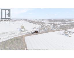 11681 County Rd 34, Tecumseh, ON N0R1K0 Photo 2