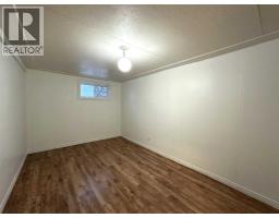 Dining room - 4508 42 Avenue, Ponoka, AB T4J1B7 Photo 2