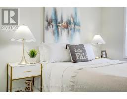 Dining room - Th 62 31 Honeycrisp Crescent, Vaughan, ON L4K0N6 Photo 3