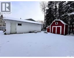 214 Tyndall Place, Chitek Lake, SK S0J0L0 Photo 2