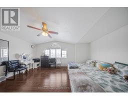 Living room - 53 Bush Clover Crescent, Kitchener, ON N2E3P8 Photo 3