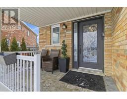 Kitchen - 66 Oceanpearl Crescent, Whitby, ON L1N0C3 Photo 2