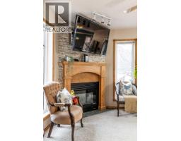 Living room - 512 11 Street, Dunmore, AB T1B0K4 Photo 2