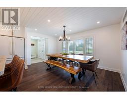 Bedroom 2 - 7624 Wellington Rd 51 Road, Guelph Eramosa, ON N1H6J2 Photo 5