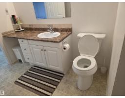 Dining room - 185 Willow Dr, Breton, AB T0C0P0 Photo 2