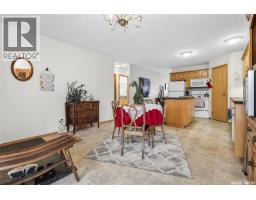 Kitchen - 4 257 Fairford Street W, Moose Jaw, SK S6H1V5 Photo 3