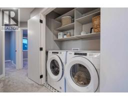 Dining room - 957 West Lakeview Drive, Chestermere, AB T1X2N3 Photo 3