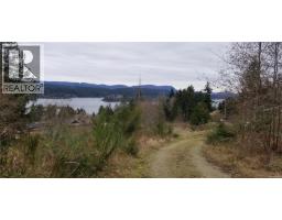 120 Bishops Walk Rd, Salt Spring, BC V8K2W3 Photo 4