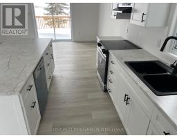 Primary Bedroom - 40 Tenth Avenue S, Armstrong, ON P0J1E0 Photo 5