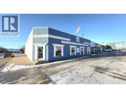 9616 100 Street, Peace River, AB T8S1S4 Photo 3