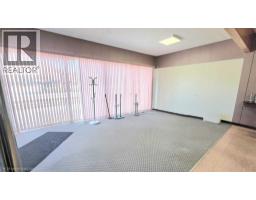 10022 99 Street, Peace River, AB T8S1S4 Photo 2