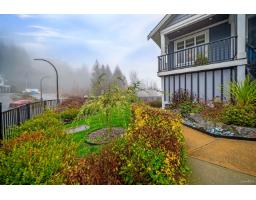 Living room - 8476 Forest Gate Drive Eastern Hillsides, Chilliwack, BC V4Z0C7 Photo 3