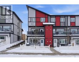 Living room - 329 620 Cornish Road, Saskatoon, SK S7T0Y3 Photo 2