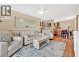 Kitchen - 803 Fairview Road Unit 312, Penticton, BC V2A5Y7 Photo 3