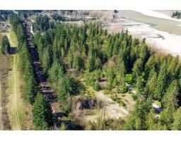 64053 Tom Berry Road Hope, Hope, BC V0X1L2 Photo 2