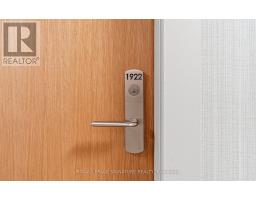 Foyer - 1922 8960 Jane Street, Vaughan, ON L4K2M9 Photo 4