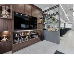 270 11 Disera Drive, Vaughan, ON L4J0A7 Photo 2