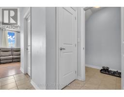 Primary Bedroom - 9 9601 Jane Street, Vaughan, ON L6A4G5 Photo 4