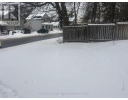 126 Elgin Street W, Arnprior, ON K7S1N8 Photo 3