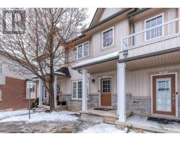 Living room - 67 105 Liddycoat Lane, Hamilton, ON L9G0A7 Photo 3