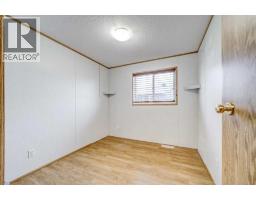 3pc Bathroom - 27 Westover Crescent W, Claresholm, AB T0L0T0 Photo 3