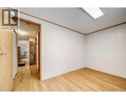 3pc Bathroom - 27 Westover Crescent W, Claresholm, AB T0L0T0 Photo 4