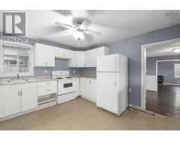 Bath (# pieces 1-6) - 361 Ellershouse Road, Ellershouse, NS B0N1L0 Photo 5