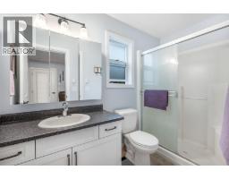 Foyer - 3166 Mustang Court, Kelowna, BC V1V3A9 Photo 2