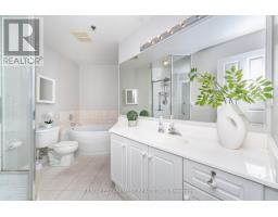 Eating area - Gla 1 60 Old Mill Road, Oakville, ON L6J7V9 Photo 4