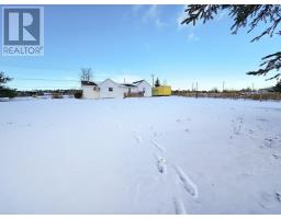 Living room - 4606 Highway 2, Upper Economy, NS B0M1B0 Photo 3