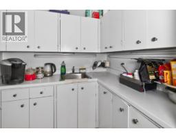 12085 Confidential, North Vancouver, BC V0V0V0 Photo 5