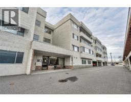 2pc Ensuite bath - 272 Green Avenue Unit 402, Penticton, BC V2A3T2 Photo 2