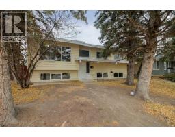 Primary Bedroom - 49 Simon Fraser Boulevard W, Lethbridge, AB T1K4R1 Photo 3