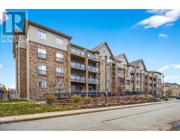 Bedroom - 211 45 Ferndale Drive S, Barrie, ON L4N5W7 Photo 5
