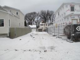 74 Cobourg Avenue, Winnipeg, MB R2L0H5 Photo 4