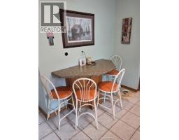 Family room/Fireplace - 285 Brien Avenue East, Essex, ON N8M2P7 Photo 4