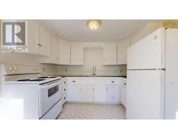 Bath (# pieces 1-6) - 77 Fox Street, Lunenburg, NS B0J2C0 Photo 3