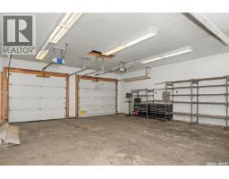 Bedroom - 22 Elizabeth Crescent, Regina, SK S4T5V9 Photo 5