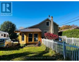 Kitchen - 130 Henry Street, Minto, ON N0G2P0 Photo 2