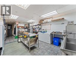 58 Talbot Street North, Essex, ON N8M1A2 Photo 3