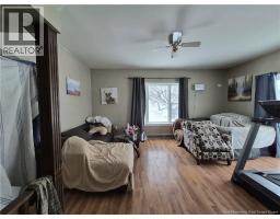 Bath (# pieces 1-6) - 2896 Route 109, Three Brooks, NB E7G2W4 Photo 4