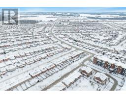 Bedroom - 28 Raymond Crescent, Barrie, ON L4N0V4 Photo 4