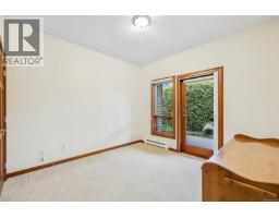 Living room - 14 133 Corbett Rd, Salt Spring, BC V8K2W6 Photo 3