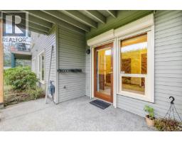 Kitchen - 14 133 Corbett Rd, Salt Spring, BC V8K2W6 Photo 5