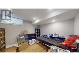 Kitchen - 274 Demaine Crescent, Richmond Hill, ON L4C2W5 Photo 2