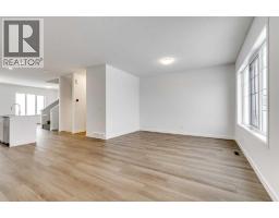 Kitchen - 1123 Fowler Road Sw, Airdrie, AB T4B3M9 Photo 3