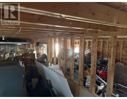 Bath (# pieces 1-6) - 2170 Apple River Road, Apple River, NS B0M1S0 Photo 3