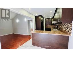 Family room - 67 Sal Circle, Brampton, ON L6R1H6 Photo 3