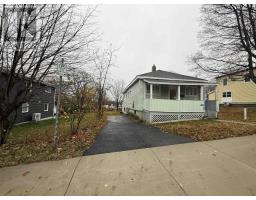 18 A Renfrew Street, Dartmouth, NS B2Y2M5 Photo 5